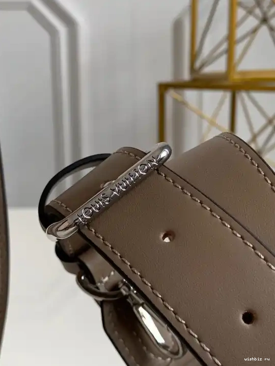 WIS MURIA VUITTON LOUIS 0630